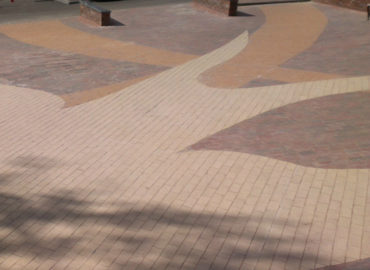 kirpichik-protuarnaj-plitka-kharkov